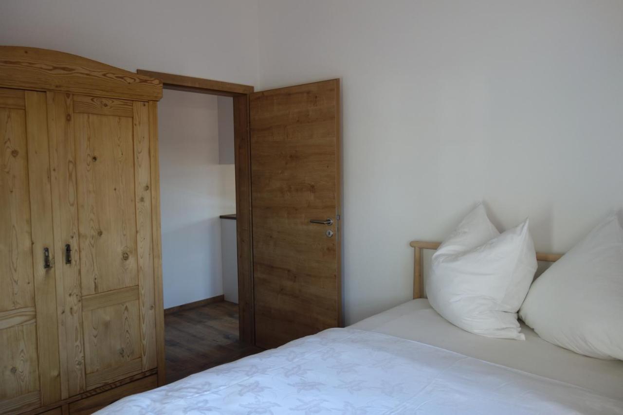 Appartement - Ferienwohnung - Fewo Heuboden Emmering  エクステリア 写真